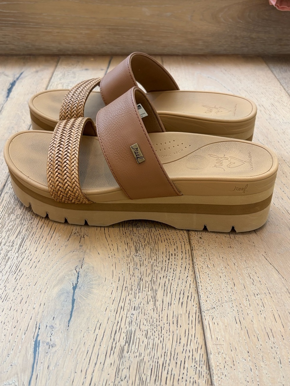 Reef Banded Horizon Platform Sandal Women Size 9 Brown Tan Comfy EVA Lightweight